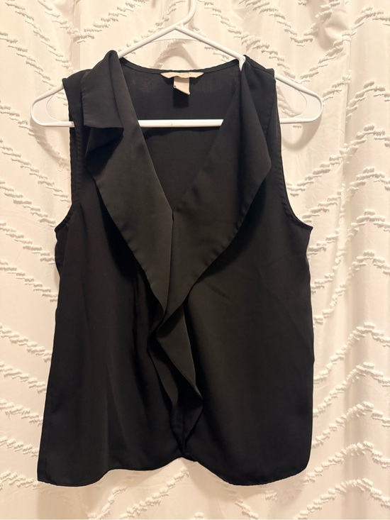 H&M Tops - H&M Black Ruffle Front Sleeveless Camisole